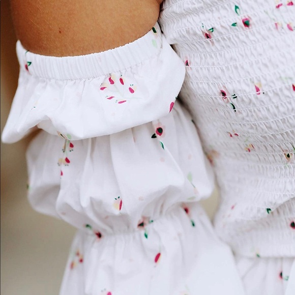 Amazon The Drop white floral off shoulder crop top - Picture 3 of 7